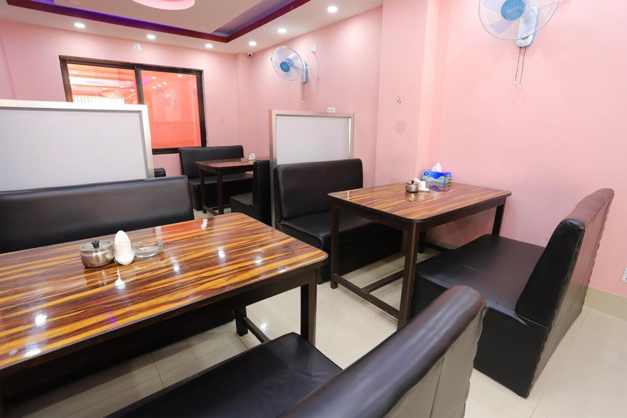 Oyo 137 Hotel Pranisha Inn Pashupatinath Bagian luar foto