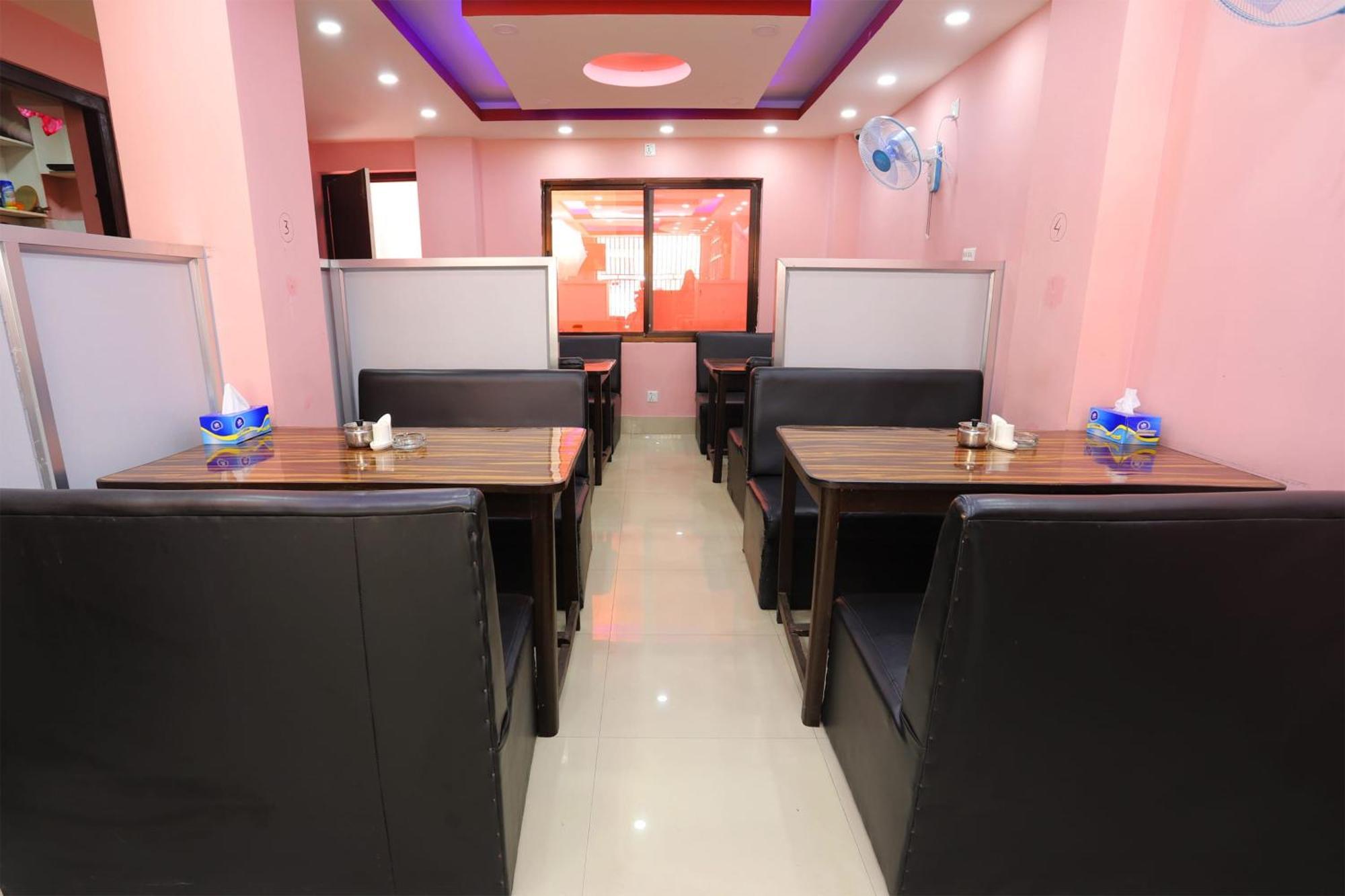 Oyo 137 Hotel Pranisha Inn Pashupatinath Bagian luar foto